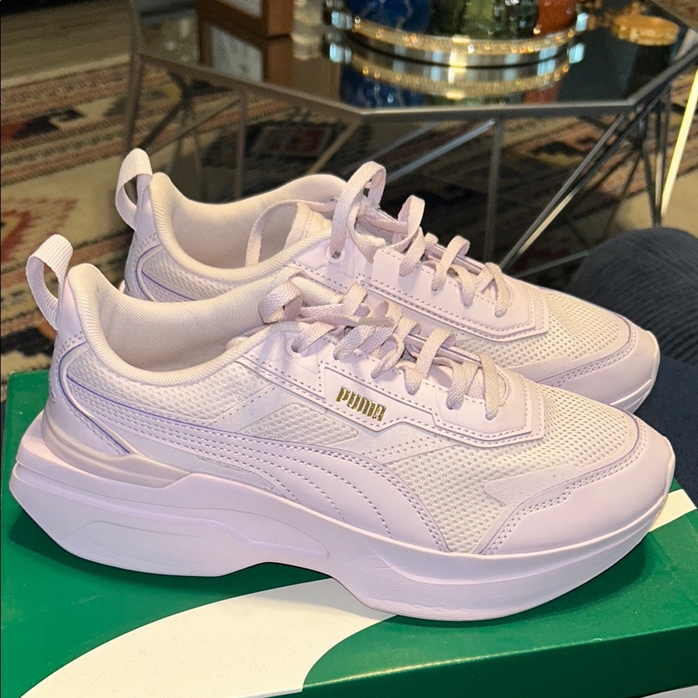 Puma Women's Pink Sneakers